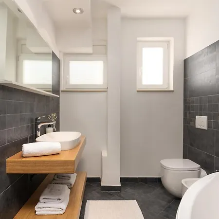 Apartment Design Bellevue Poreč